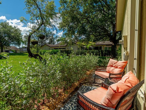 115 Ramblewood Circle, Royal Palm Beach FL 33411