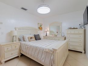 115 Ramblewood Circle, Royal Palm Beach FL 33411