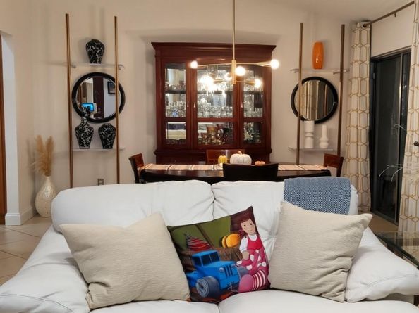 115 Ramblewood Circle, Royal Palm Beach FL 33411