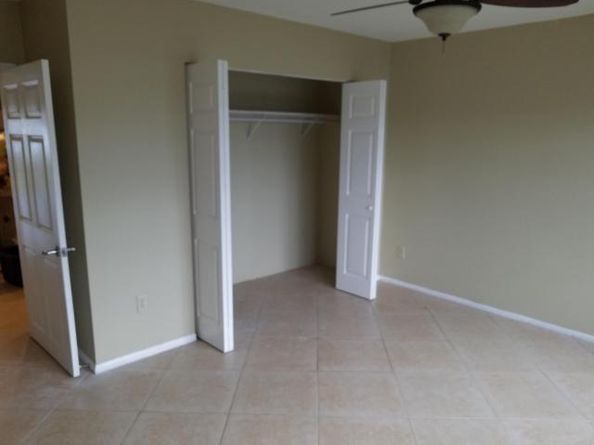 5725 Fernley Drive E 7, West Palm Beach FL 33415