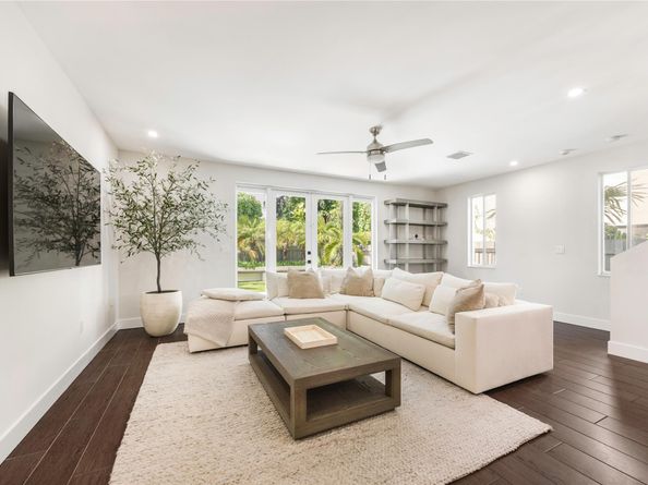 834 SW 16TH St, Fort Lauderdale FL 33315