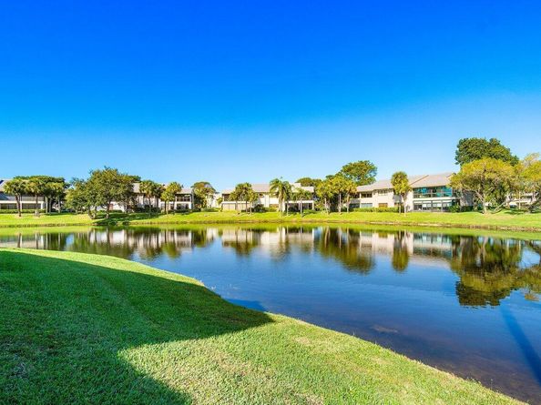 12 Eastgate Drive D, Boynton Beach FL 33436