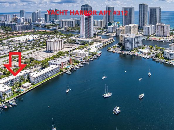 2200 Diana Dr 312, Hallandale Beach FL 33009