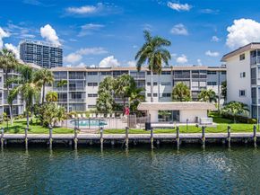 2200 Diana Dr 312, Hallandale Beach FL 33009
