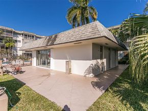 2200 Diana Dr 312, Hallandale Beach FL 33009