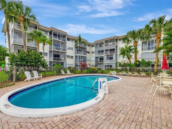 2200 Diana Dr 312, Hallandale Beach FL 33009