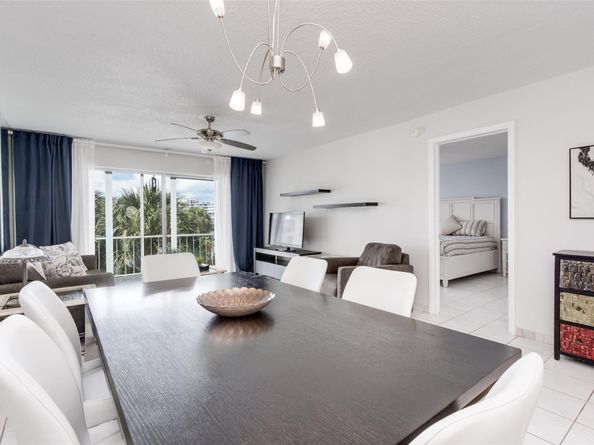 2200 Diana Dr 312, Hallandale Beach FL 33009
