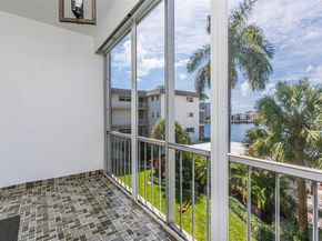 2200 Diana Dr 312, Hallandale Beach FL 33009