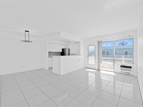 2700 NE 135 St 34, North Miami FL 33181