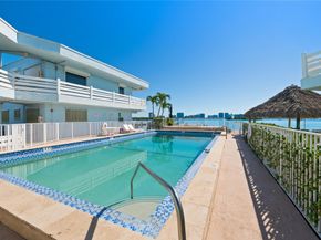 2700 NE 135 St 34, North Miami FL 33181