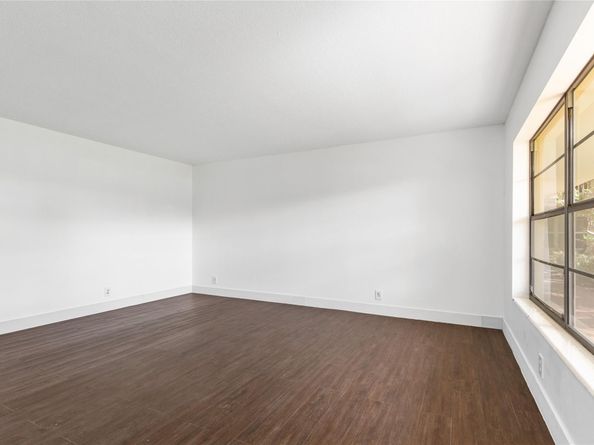 3081 NW 47th 107, Lauderdale Lakes FL 33313