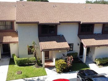 4360 Carambola Cir N.