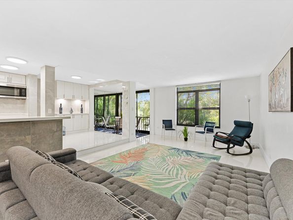 3730 Inverrary Drive 2l, Lauderhill FL 33319