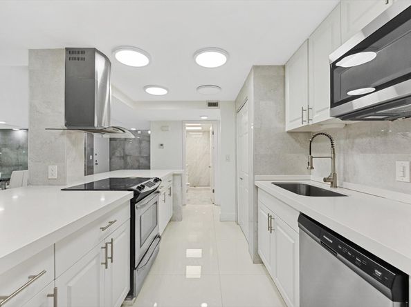 3730 Inverrary Drive 2l, Lauderhill FL 33319