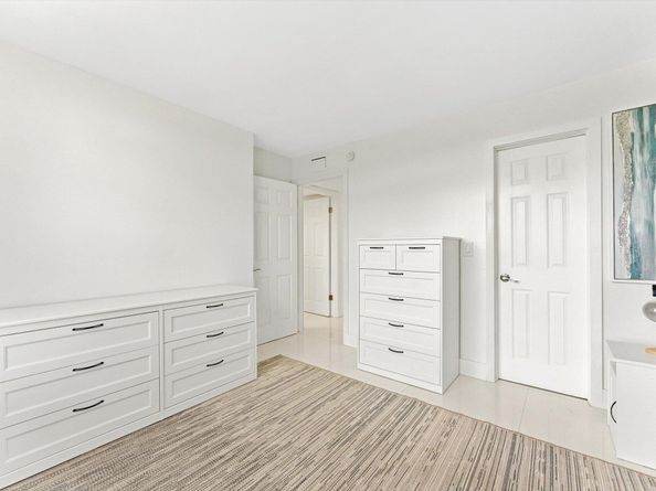 3730 Inverrary Drive 2l, Lauderhill FL 33319