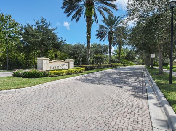 136 Via Catalunha, Jupiter FL 33458
