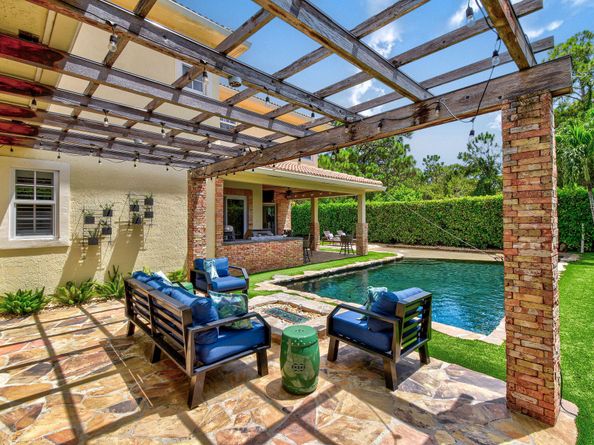 136 Via Catalunha, Jupiter FL 33458