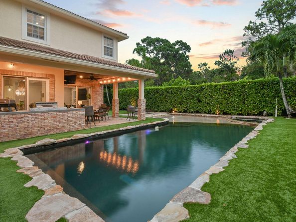 136 Via Catalunha, Jupiter FL 33458