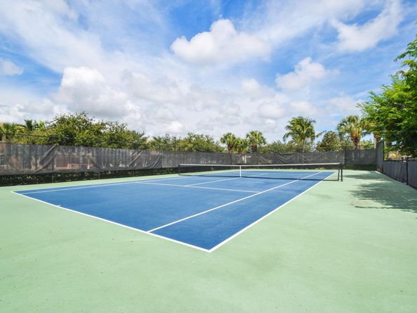 136 Via Catalunha, Jupiter FL 33458