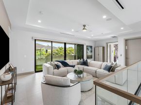 499 NE 4th Street, Boca Raton FL 33432