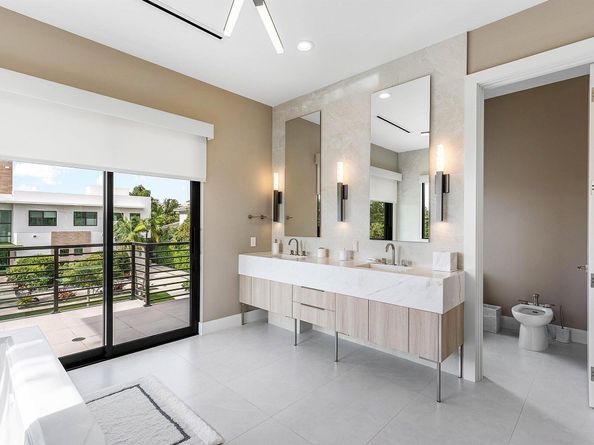 499 NE 4th Street, Boca Raton FL 33432