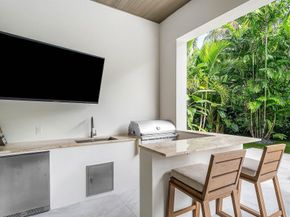 499 NE 4th Street, Boca Raton FL 33432