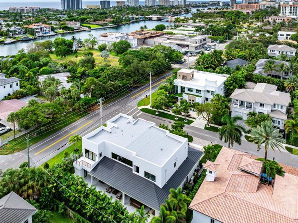499 NE 4th Street, Boca Raton FL 33432