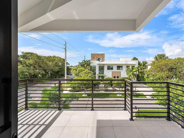 499 NE 4th Street, Boca Raton FL 33432