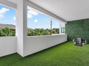 499 NE 4th Street, Boca Raton FL 33432