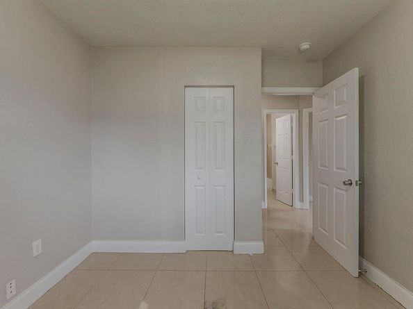 3521 NW 208th Ter, Miami Gardens FL 33056