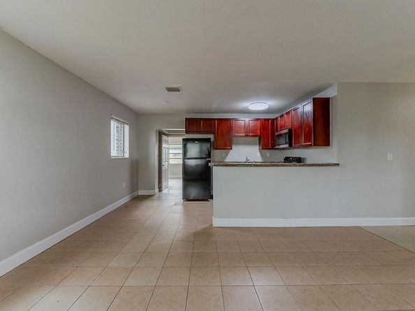 3521 NW 208th Ter, Miami Gardens FL 33056