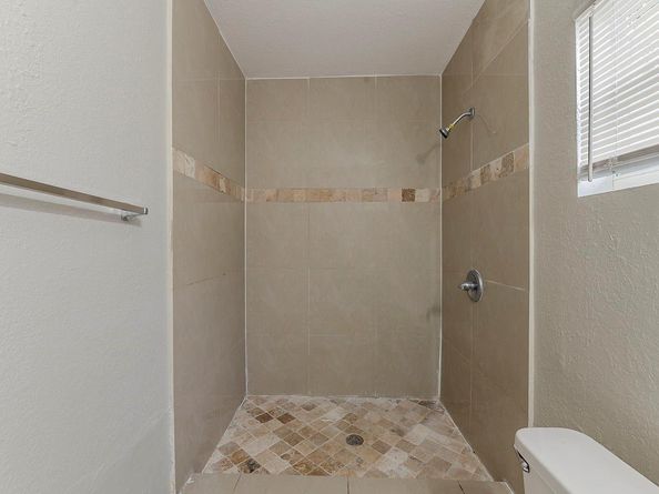 3521 NW 208th Ter, Miami Gardens FL 33056