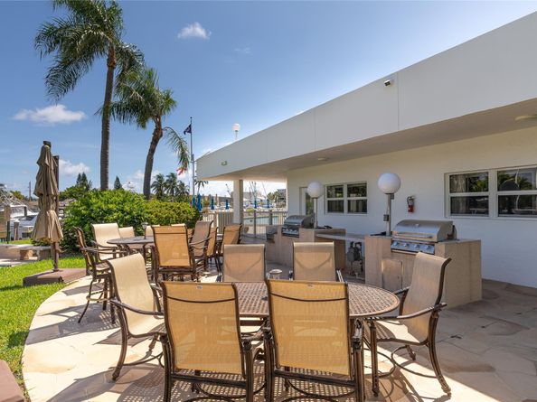2731 NE 14th Street Cswy 710, Pompano Beach FL 33062
