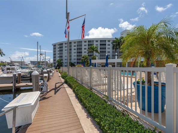 2731 NE 14th Street Cswy 710, Pompano Beach FL 33062