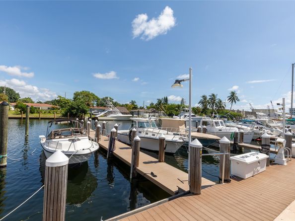 2731 NE 14th Street Cswy 710, Pompano Beach FL 33062