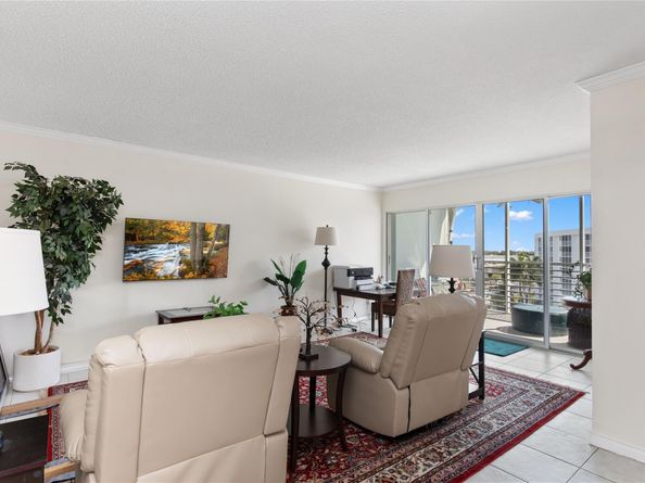 2731 NE 14th Street Cswy 710, Pompano Beach FL 33062