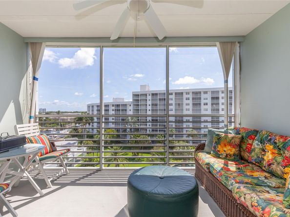 2731 NE 14th Street Cswy 710, Pompano Beach FL 33062