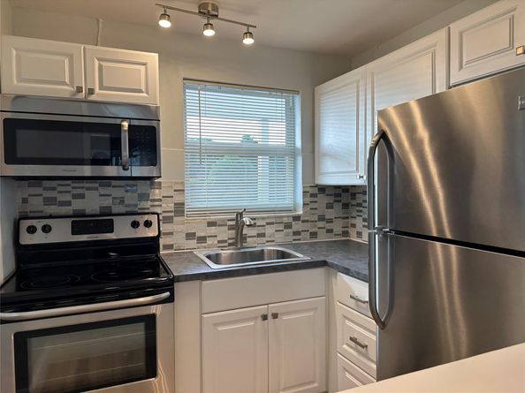 2650 W Golf Blvd 258, Pompano Beach FL 33064