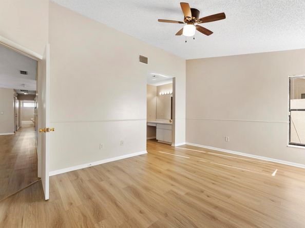 4560 Grand Cypress Road 50, West Palm Beach FL 33417