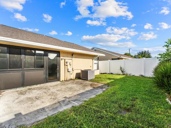 4560 Grand Cypress Road 50, West Palm Beach FL 33417