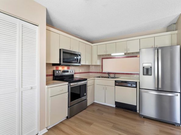 4560 Grand Cypress Road 50, West Palm Beach FL 33417