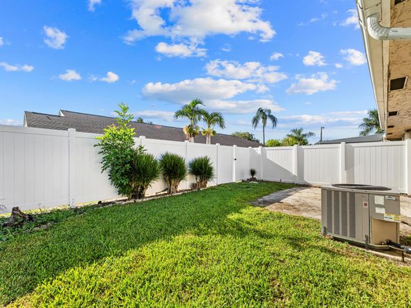 4560 Grand Cypress Road 50, West Palm Beach FL 33417