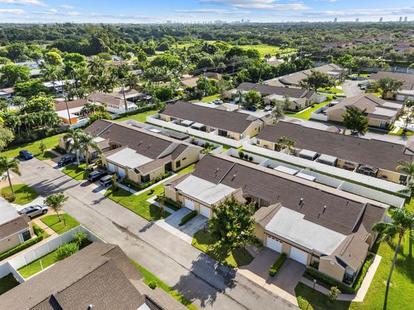 4560 Grand Cypress Road 50, West Palm Beach FL 33417