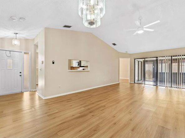 4560 Grand Cypress Road 50, West Palm Beach FL 33417