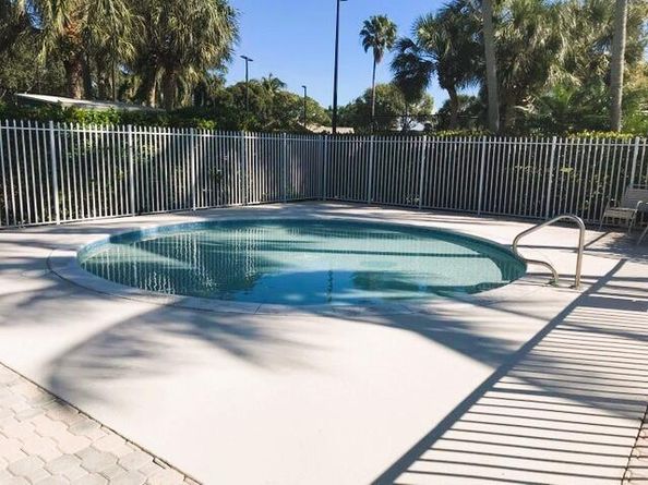5189 Prairie Dunes Village Circle, Lake Worth FL 33463