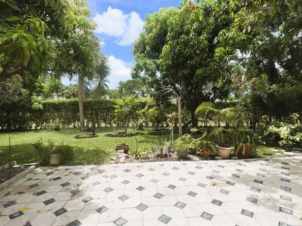 5189 Prairie Dunes Village Circle, Lake Worth FL 33463