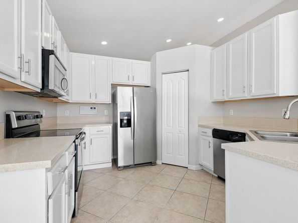 2219 Portofino Ave, Homestead FL 33033