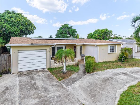 6624 NW 1st Ct, Margate FL 33063