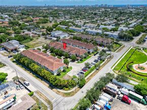 374 SE 1st Dr 374, Deerfield Beach FL 33441