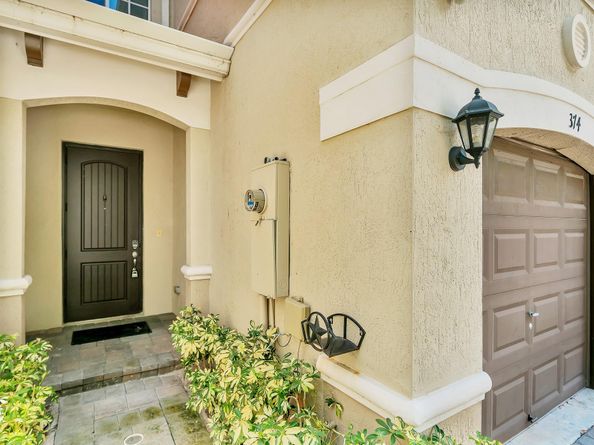 374 SE 1st Dr 374, Deerfield Beach FL 33441